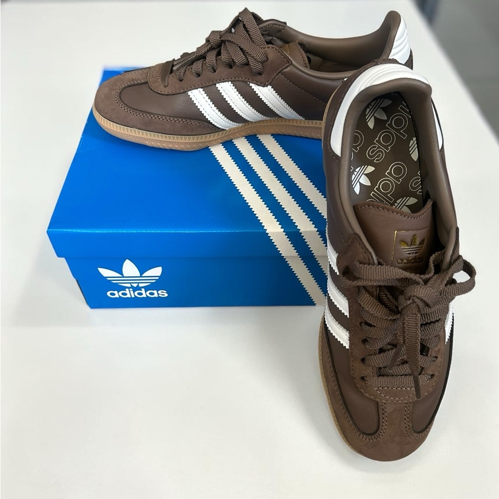 Adidas Samba OG Women’s Brown/White  Stripes Sz 7.5